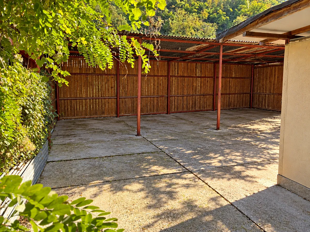 Pronájem skladového prostoru 200 m²